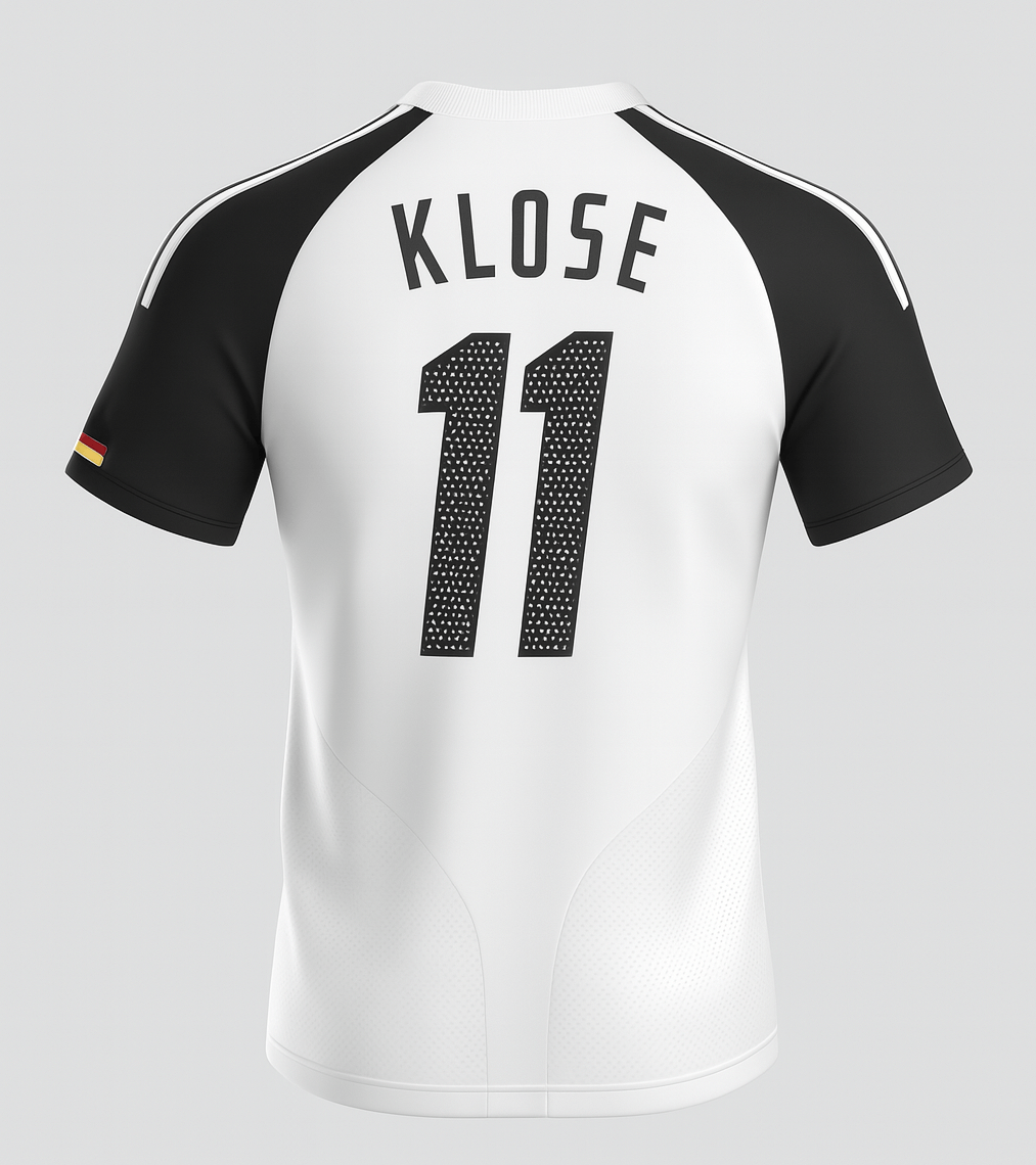 2004 Germany Home Klose #11 (Feels Like New) - Size L