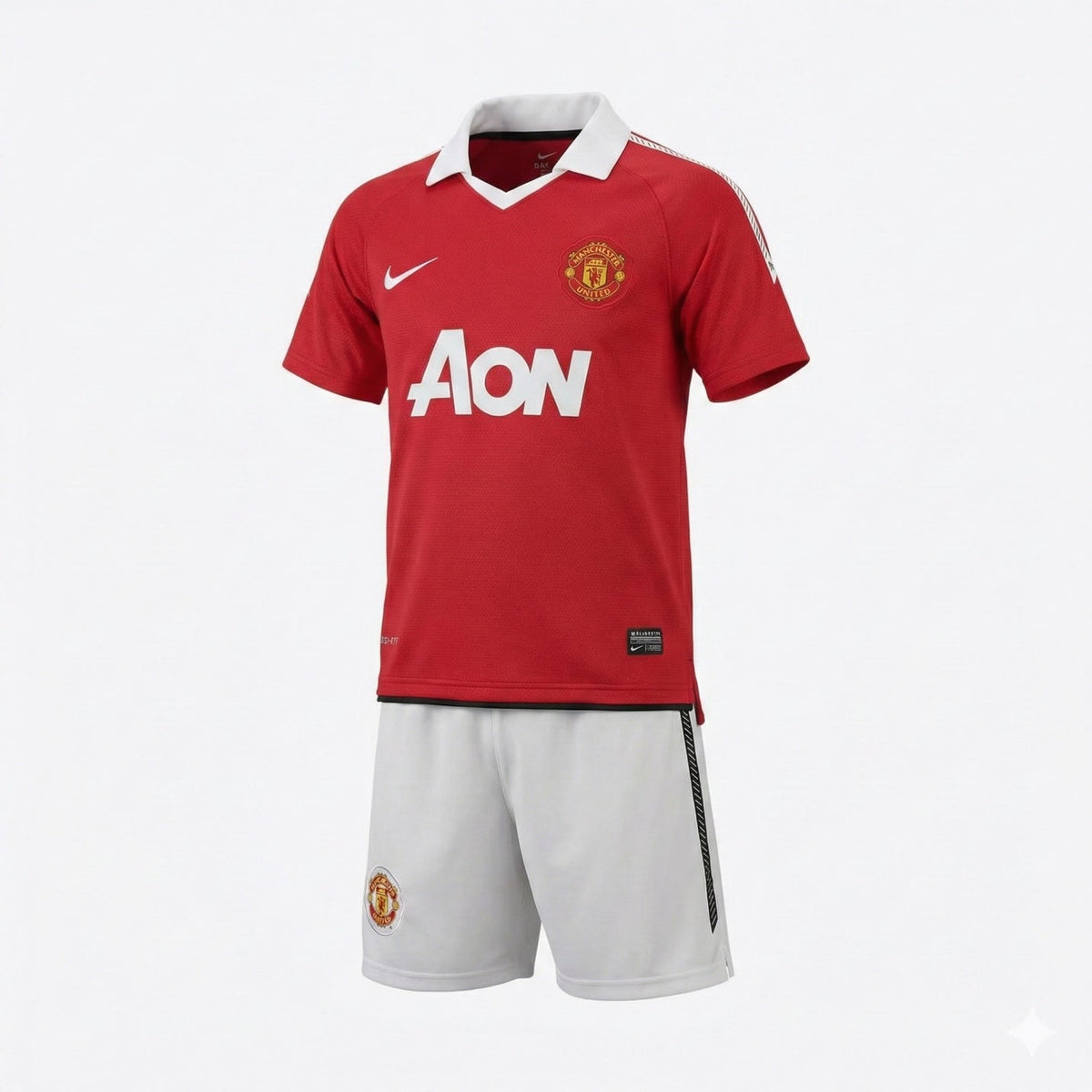 Manchester United Home 2010/2011 Kids Kit (New) - Size 24